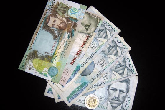 Pesos colombianos